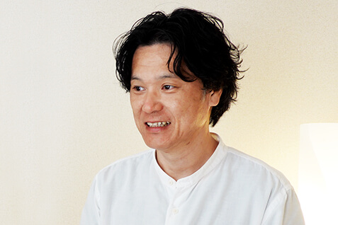 ルナール店主・イヤーエステセラピスト　宮地 康成